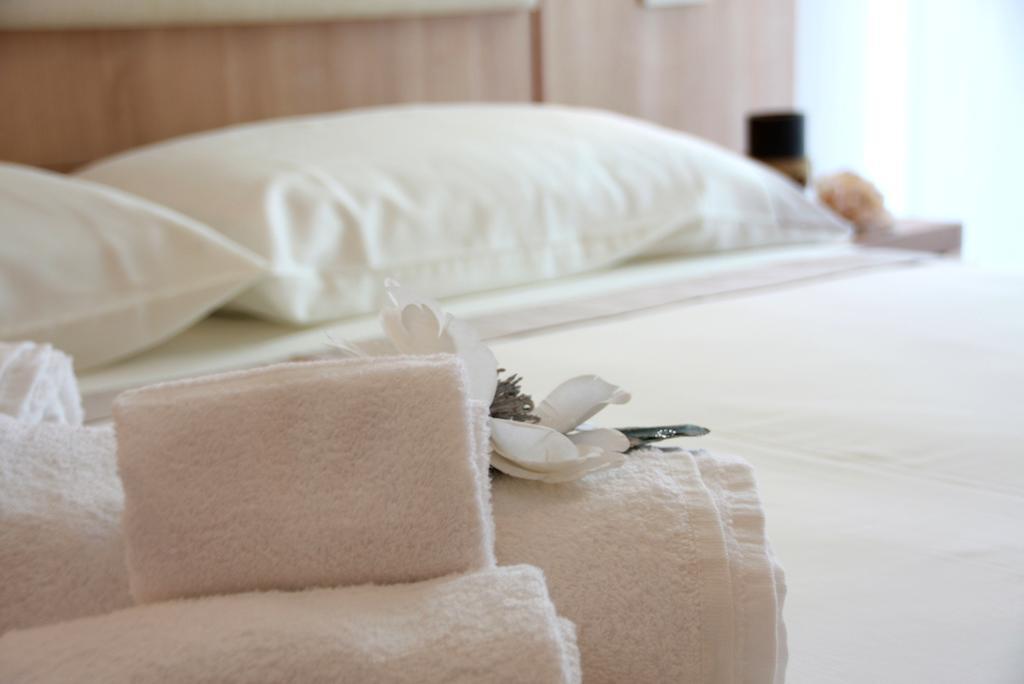 Hotel Astrid Червія Екстер'єр фото